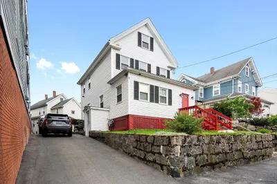 8 Walnut St #2A 1