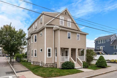 111 Sumner St #2 1
