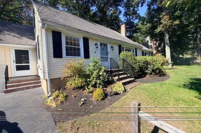 130 Central St 1