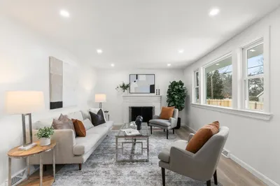 2 Brentwood Ave 1