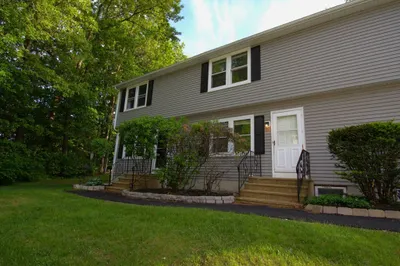 270 Sunderland Rd #24 1