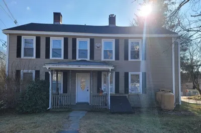 689 Main St #1N 1