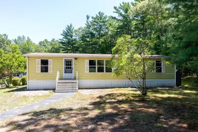 3-9 South Meadow Village