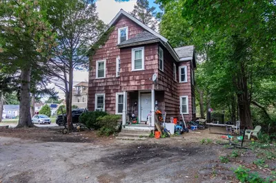 302-r Hollis St 1