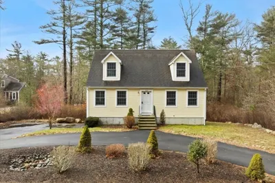 565 Delano Rd 1