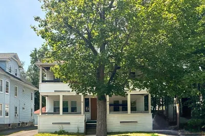 58 Lester St #1L