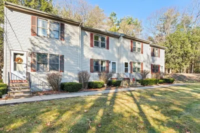 967 Patriots Rd #2 1