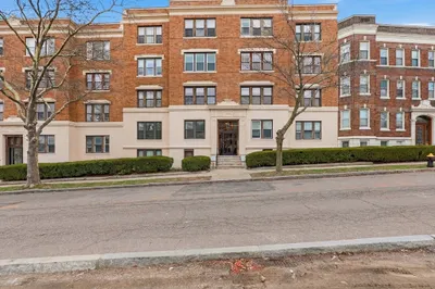 1653 Commonwealth Ave #2