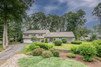 42 Elizabeth Cir 1