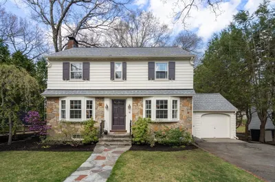 12 Columbine Road