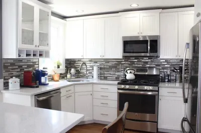 128 Colonial Rd 1