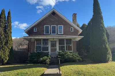 84 Notch Road 1