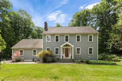 83 Willow Ridge Rd 1