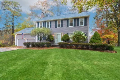 5 Lealand Peck Dr 1