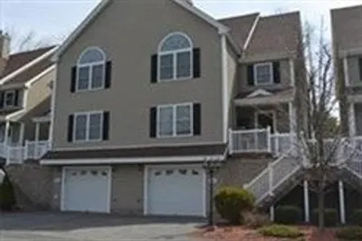 84 Pinewood Dr #3-B 1