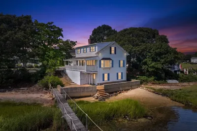 584 Circuit Ave 1