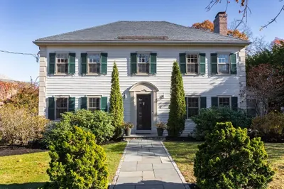 47 Arlington Rd 1