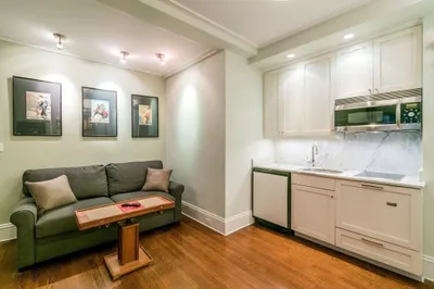8 Garrison Street #408 1