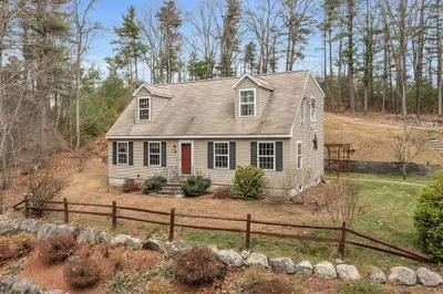 32 E Rindge Rd 1