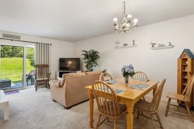 263 Fletcher Ln #263 1