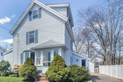 54 Lavender St