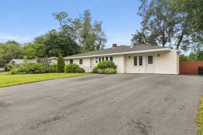 120 Stephen Dr