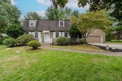 7 Percheron Rd