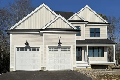 24 Danforth Street 1