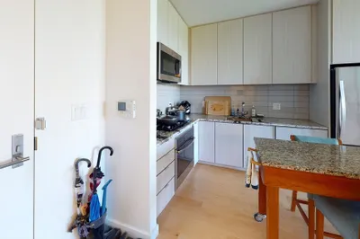 80-82 Fenwood Rd #1011