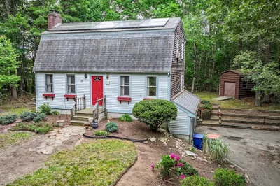 24 Springwood Dr 1