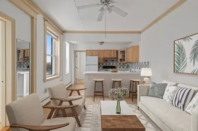 43 Park Vale Ave #7