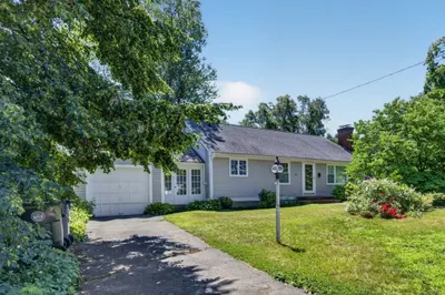 90 Lowell St 1