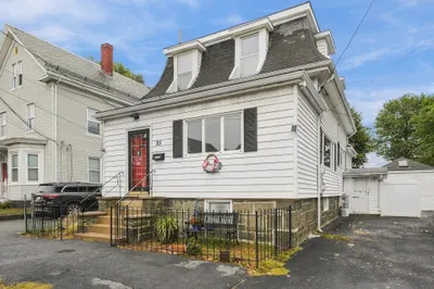 85 Pine St 1