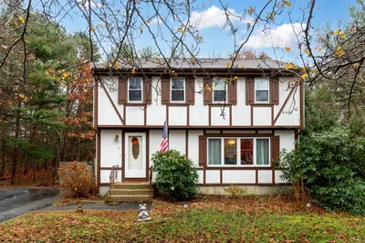 11 Knoll Rd