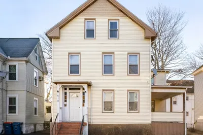 518 Cottage St