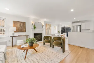 4 Concord Avenue 1