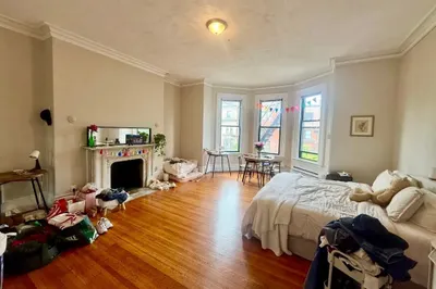 363 Beacon St #3F 1