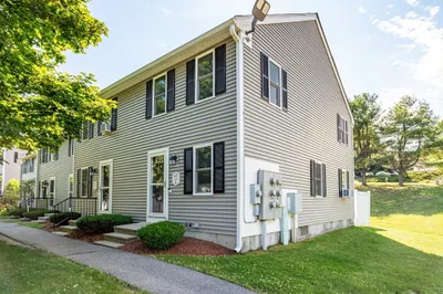 63 Olde Colonial Dr #6 1