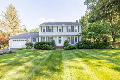 62 Lisa Ln
