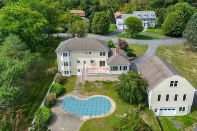 14 Frost Ln 1