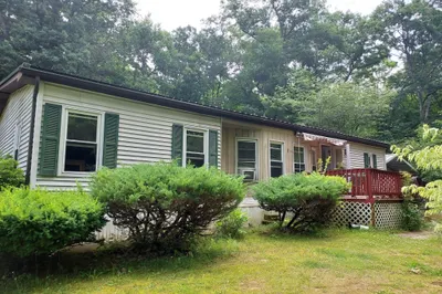 1 Deerwood Ln 1