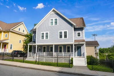 200 Beacon St 1
