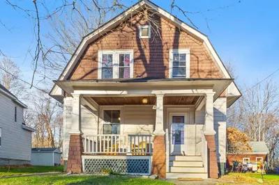 136 Mill St 1