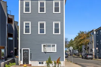 300 Marginal St #3