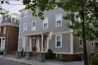 350 Washington Street 1