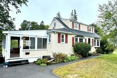 158 Rowayne Park