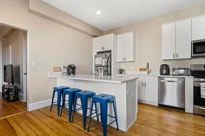 69 Putnam St #2 1