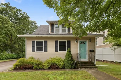 396 Central St 1