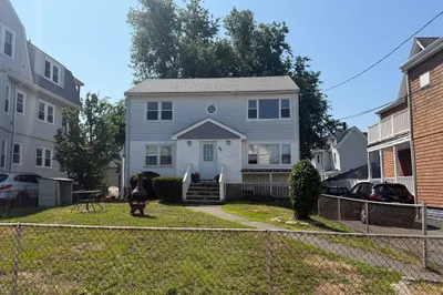 35 Pearl Ave #2 1
