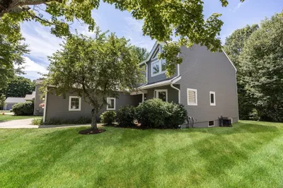 9 Independence Drive #9